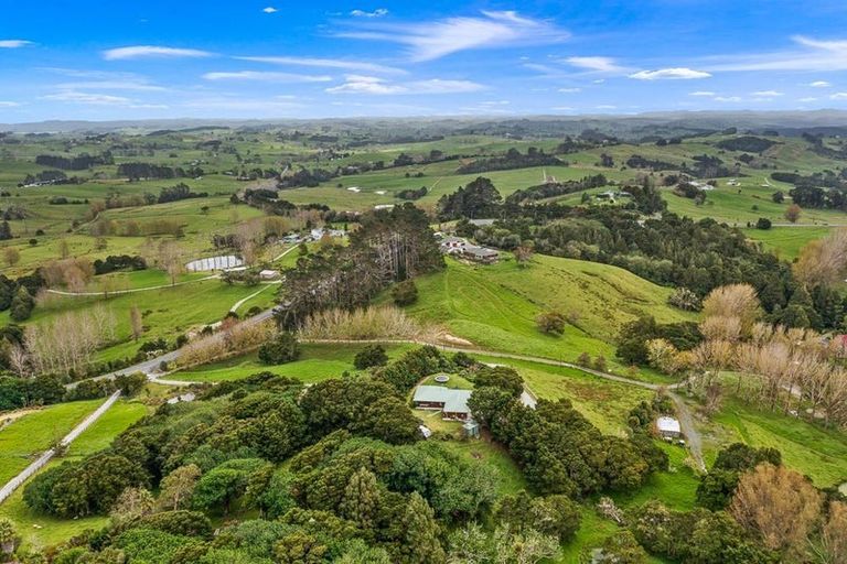 Photo of property in 5352 Kaipara Coast Highway, Wellsford, 0972