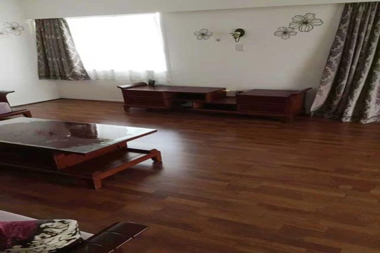 Photo of property in 1/369 East Coast Road, Mairangi Bay, Auckland, 0630