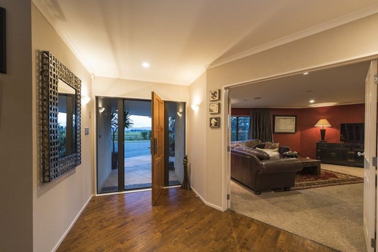 Photo of property in 11 Mckenzie Settlement Road, Kairanga, Palmerston North, 4475