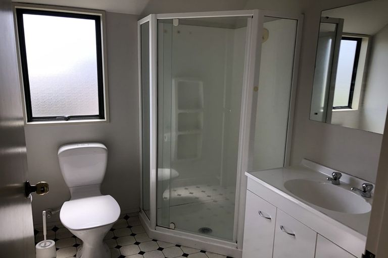 Photo of property in 114 Clarence Street, Riccarton, Christchurch, 8011