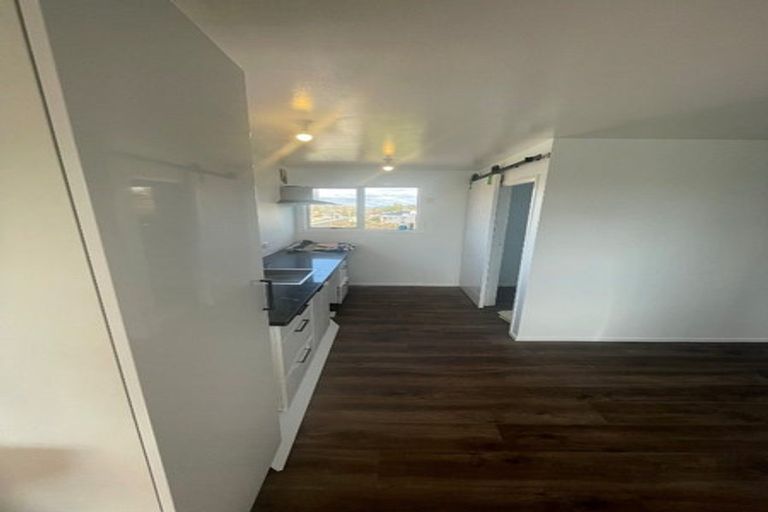 Photo of property in 77 Mould Street, Waitara, 4320