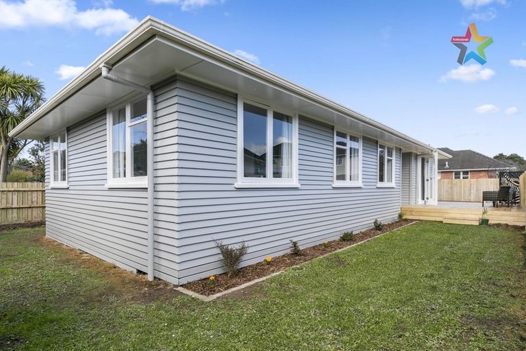Photo of property in 2/352 Oxford Terrace, Avalon, Lower Hutt, 5011