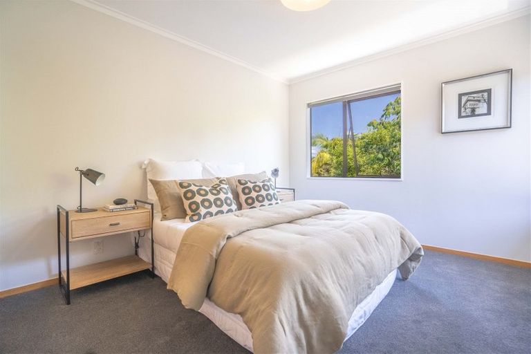 Photo of property in 163 West Harbour Drive, West Harbour, Auckland, 0618