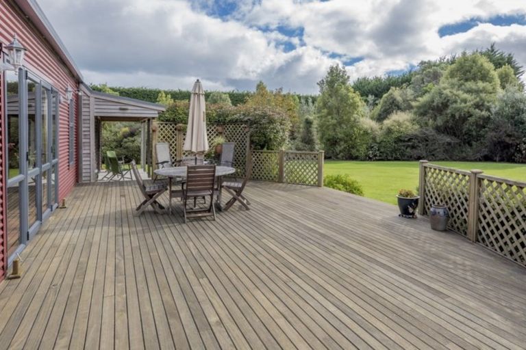 Photo of property in 114 Greenwood Boulevard, Otaki, 5512