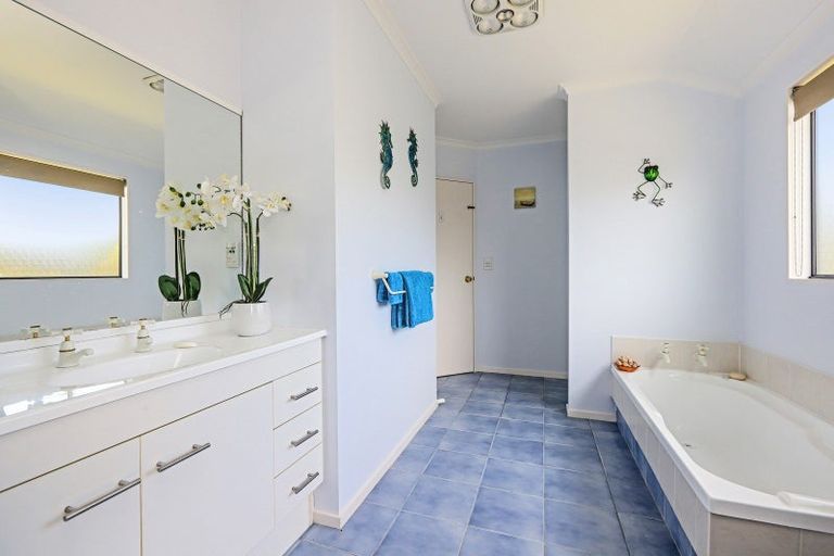 Photo of property in 9 Cadogan Lane, Taradale, Napier, 4112