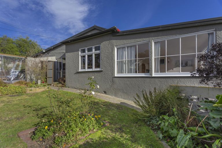 Photo of property in 6 Tamar Street, South Hill, Oamaru, 9400