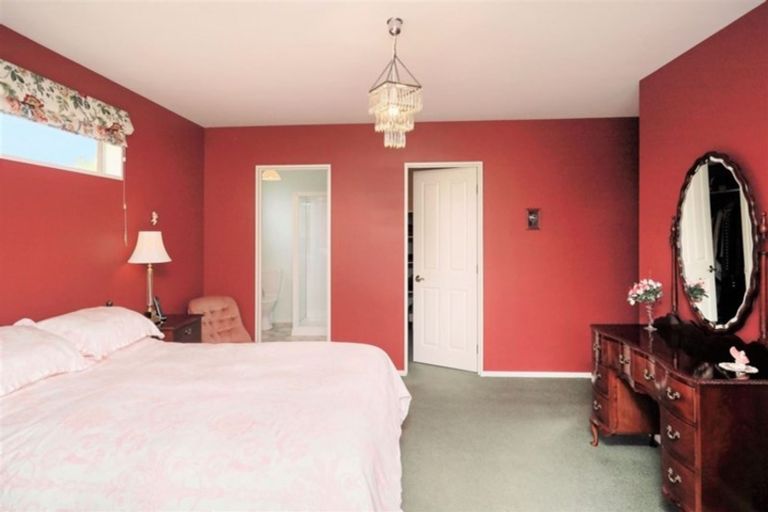 Photo of property in 20 Glencullen Drive, Casebrook, Christchurch, 8051