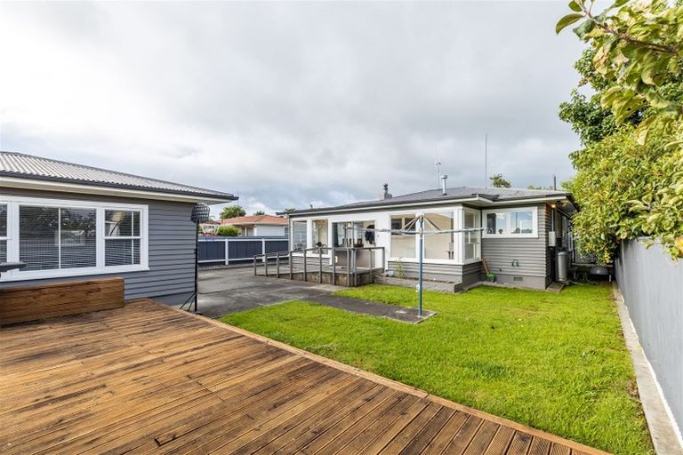 Photo of property in 16 Aspiring Avenue, Milson, Palmerston North, 4414