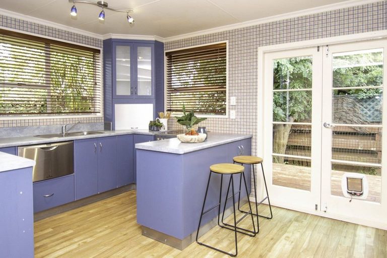 Photo of property in 8a Earl Place, Hokowhitu, Palmerston North, 4410