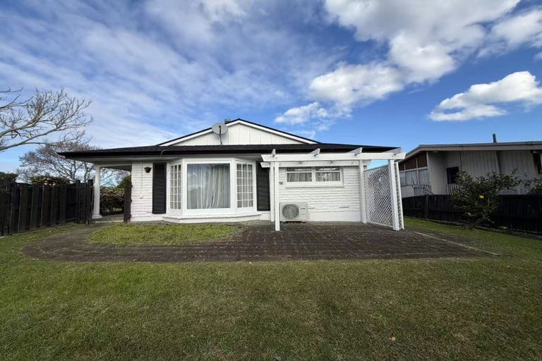 Photo of property in 1a Everglade Drive, Goodwood Heights, Auckland, 2105