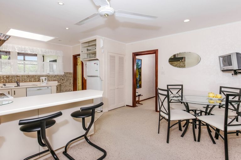 Photo of property in 202 Royal Road, Massey, Auckland, 0614