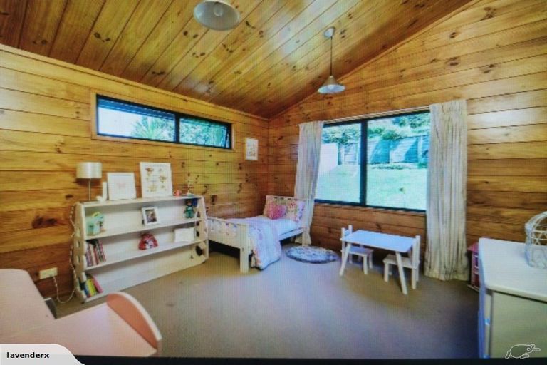 Photo of property in 5 Dunraven Place, Torbay, Auckland, 0630