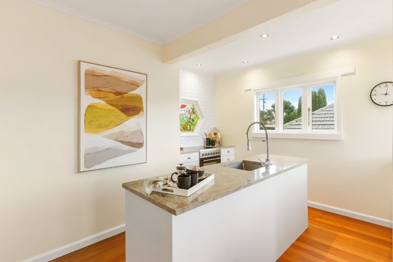 Photo of property in 11 Riddell Road, Glendowie, Auckland, 1071