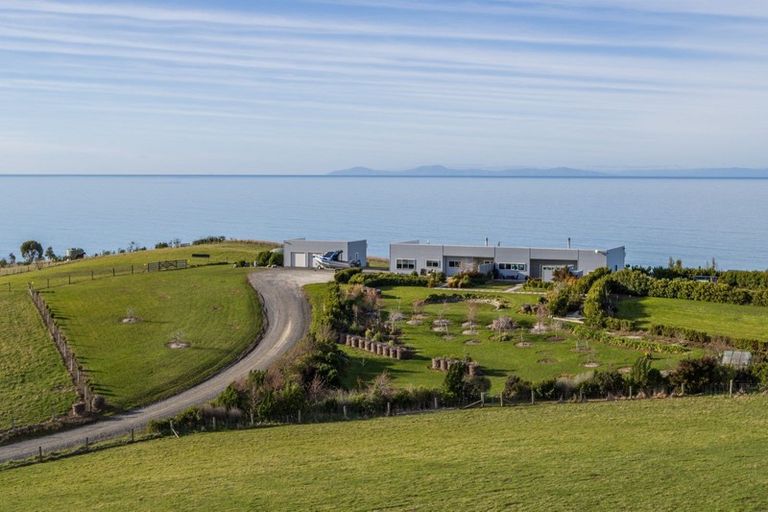 Photo of property in 318 Cable Station Road, Blind River, Seddon, 7285