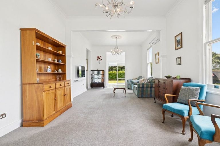 Photo of property in 100 Pukekohe East Road, Pukekohe, 2677