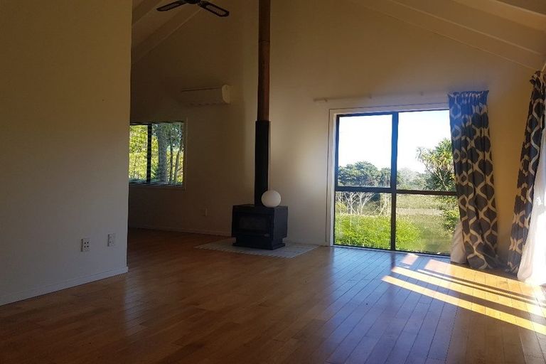 Photo of property in 59 Pemberton Avenue, Bayview, Auckland, 0629