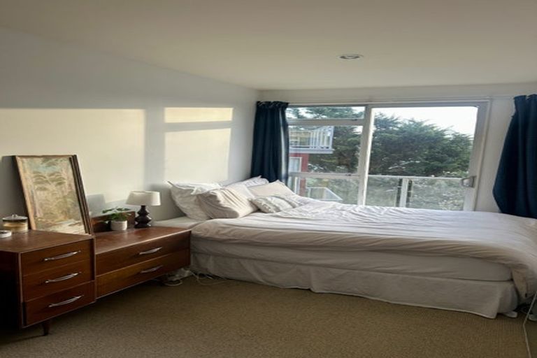 Photo of property in 71b Nevay Road, Miramar, Wellington, 6022