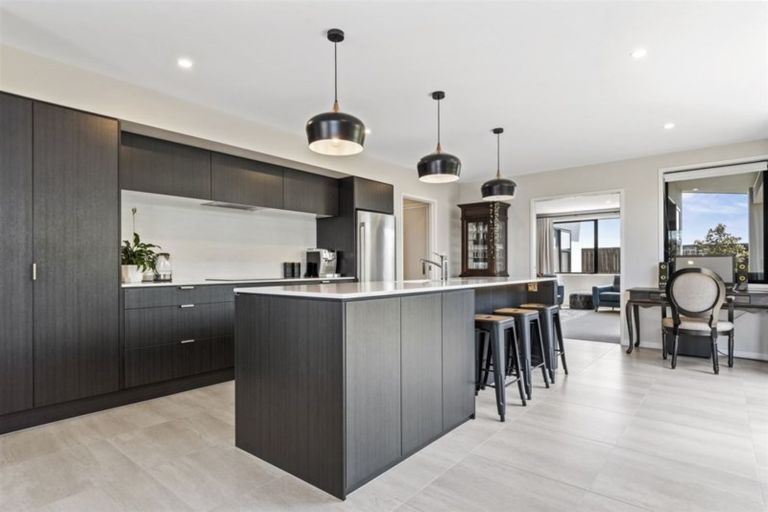 Photo of property in 6 Franks Way, Papamoa Beach, Papamoa, 3118