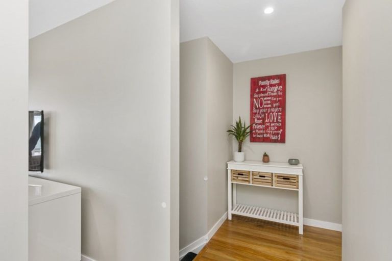 Photo of property in 93 Duncan Terrace, Kilbirnie, Wellington, 6022