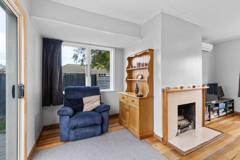 Photo of property in 4 Renfrew Place, Highbury, Palmerston North, 4412