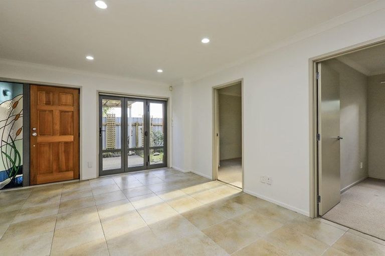 Photo of property in 1/19 Havelock Road, Havelock North, 4130