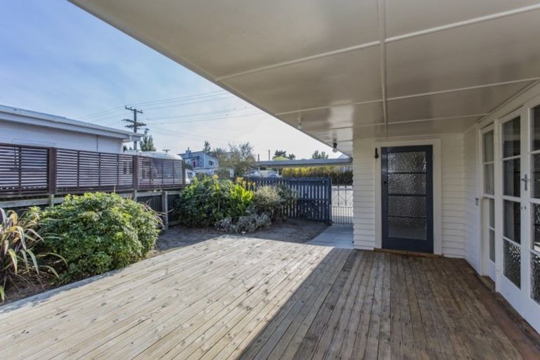 Photo of property in 73 Dunns Avenue, The Pines Beach, 7630