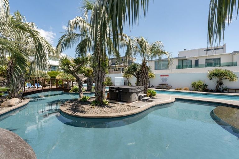 Photo of property in 111/136 Marine Parade, Mount Maunganui, 3116