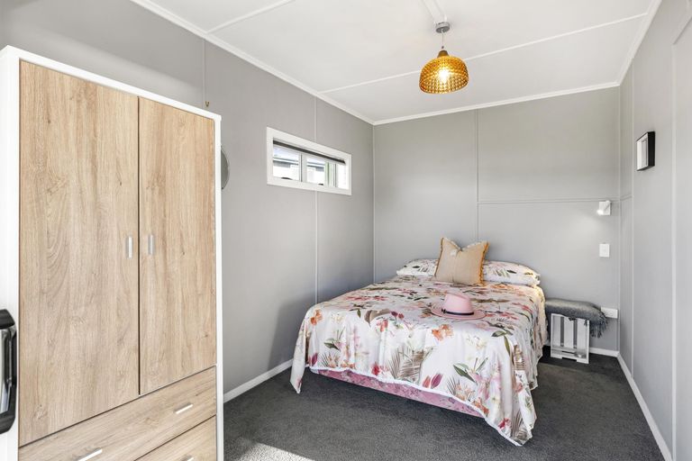 Photo of property in 6 Wainamu Road, Raglan, 3297