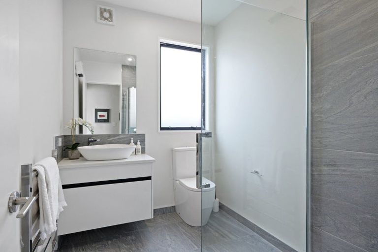 Photo of property in 2/28 Jeffreys Road, Fendalton, Christchurch, 8052