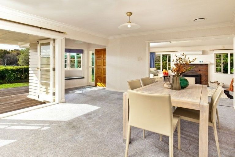 Photo of property in 18 Green Road, Dairy Flat, Albany, 0792