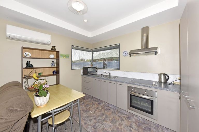 Photo of property in 12b Grassmere Street, Papanui, Christchurch, 8052