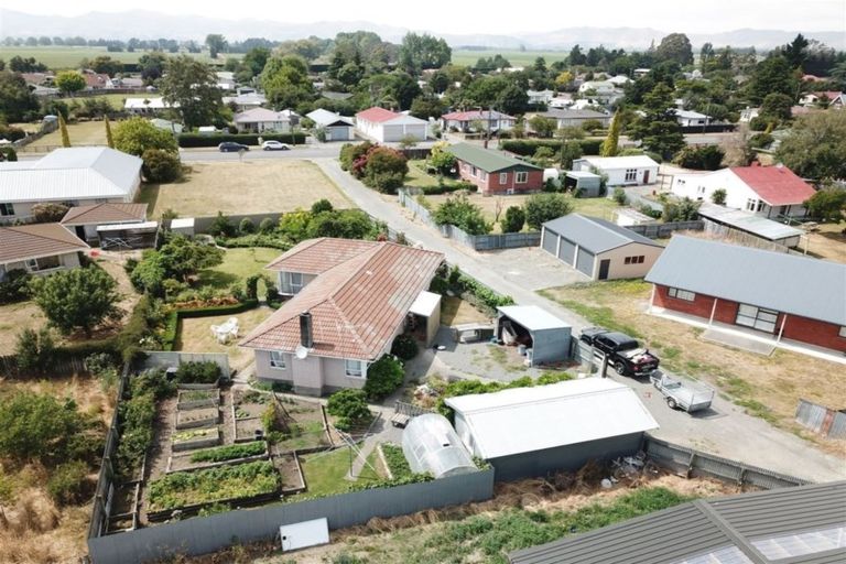 Photo of property in 21 Montrose Avenue, Culverden, 7392