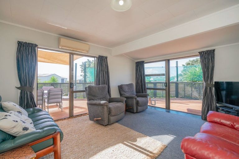 Photo of property in 14 Hanlen Avenue, Waihi Beach, 3611