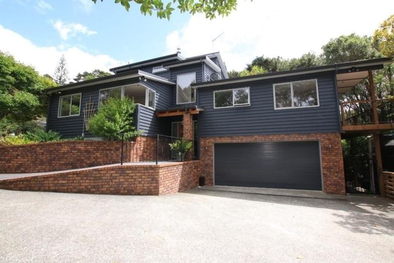 Photo of property in 23b West Lynn Road, Titirangi, Auckland, 0604