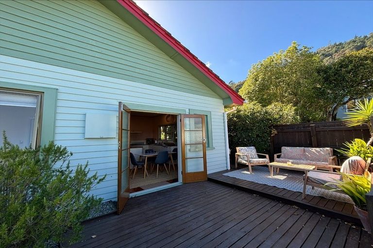 Photo of property in 83 Campbell Street, Nelson South, Nelson, 7010