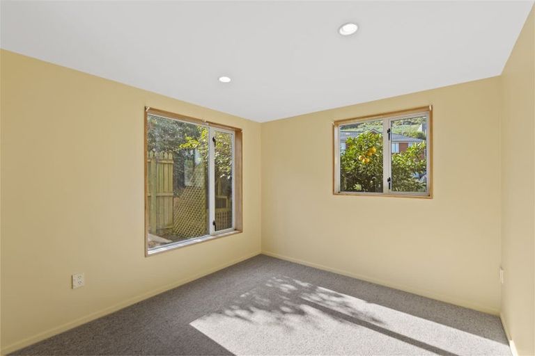 Photo of property in 11 Kaikomako Place, Cass Bay, Lyttelton, 8082