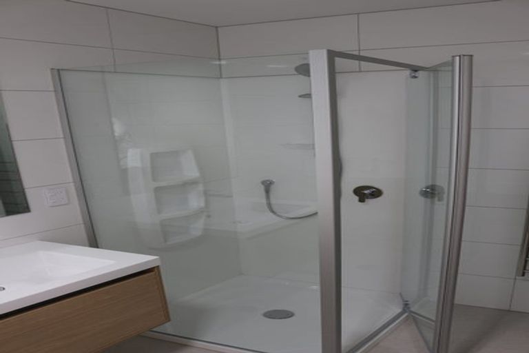 Photo of property in 43 Periko Way, Takanini, 2112