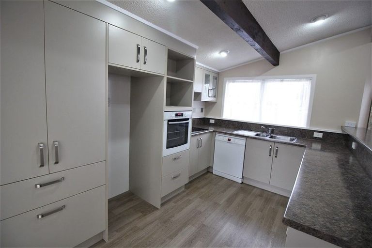 Photo of property in 262 Sandwich Road, St Andrews, Hamilton, 3200