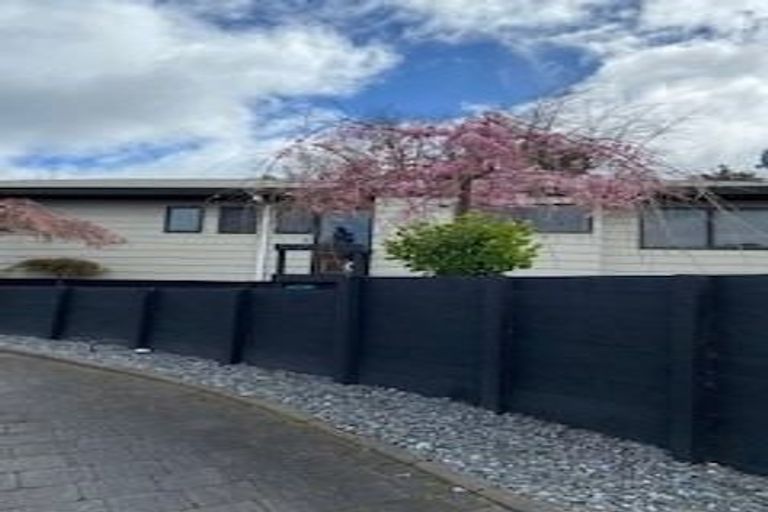 Photo of property in 1 Boundary Road, Waipahihi, Taupo, 3330