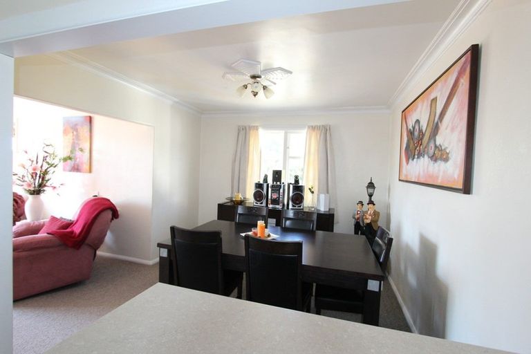 Photo of property in 1 Huia Street, Pahiatua, 4910