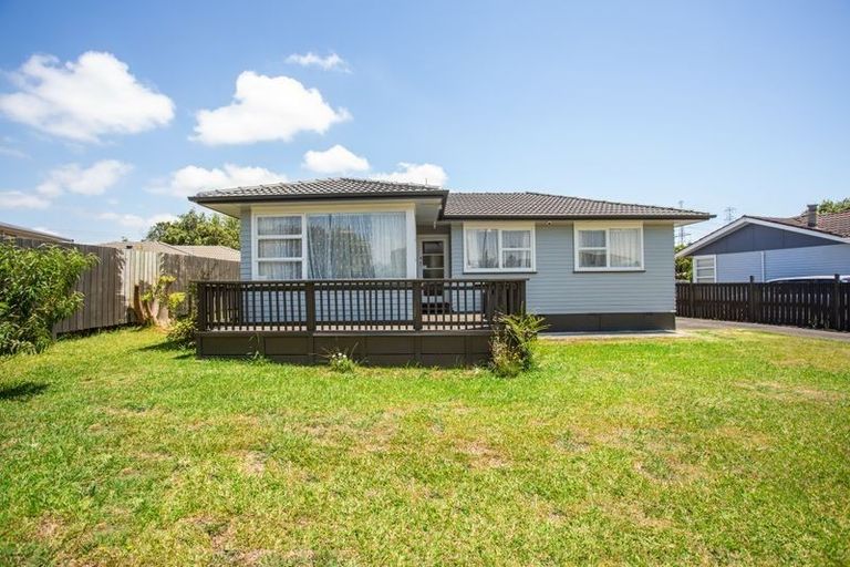Photo of property in 119 Chichester Drive, Rosehill, Papakura, 2113