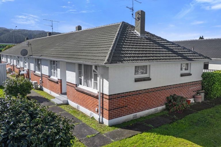 Photo of property in 2/756 Fergusson Drive, Elderslea, Upper Hutt, 5018