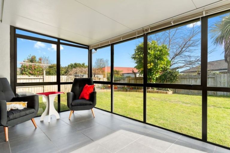 Photo of property in 8 Kestrel Avenue, Welcome Bay, Tauranga, 3112