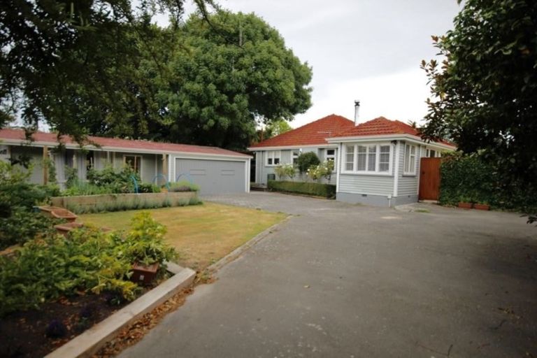 Photo of property in 197a Main North Road, Redwood, Christchurch, 8051