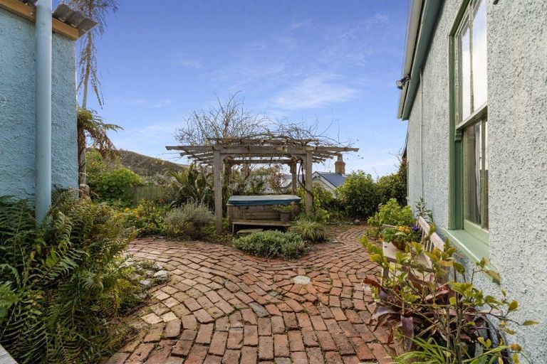 Photo of property in 2 Coombe Hay Terrace, Careys Bay, Port Chalmers, 9023