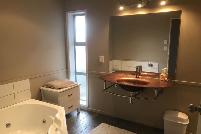 Photo of property in 14 Portobello Way, Huntington, Hamilton, 3210