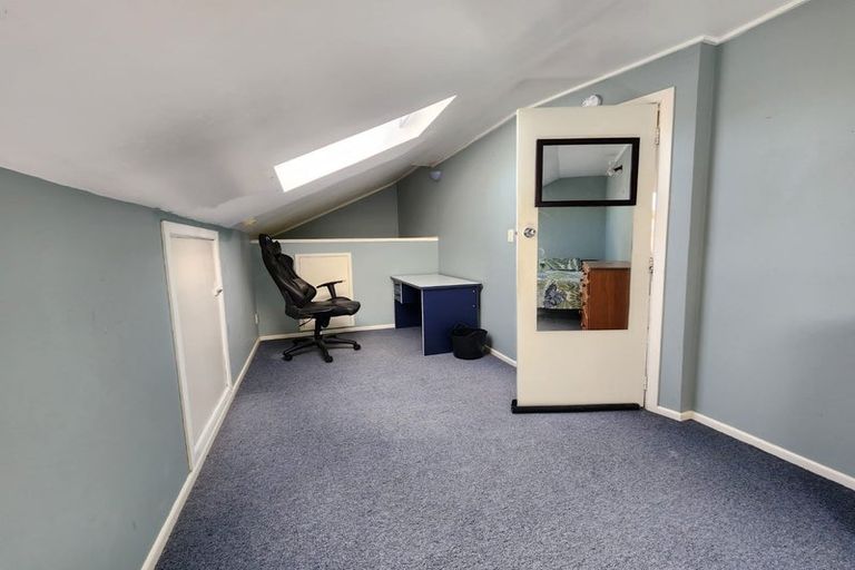 Photo of property in 40 Pirie Street, Mount Victoria, Wellington, 6011