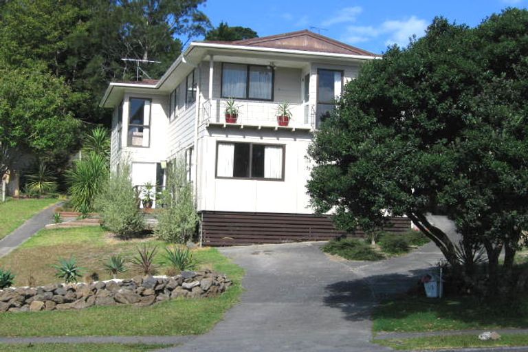 Photo of property in 91 Oaktree Avenue, Browns Bay, Auckland, 0630