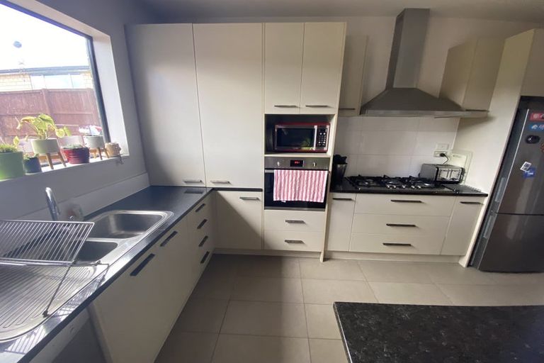 Photo of property in 27 Te Ironui Place, Huntington, Hamilton, 3210