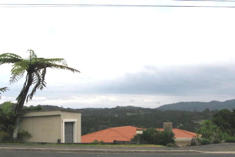 Photo of property in 136 Glengarry Road, Glen Eden, Auckland, 0602